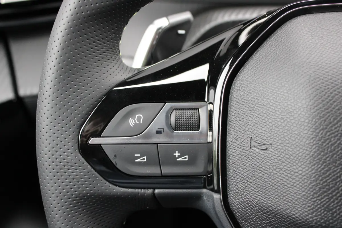 1.2 Hybrid GT | Automaat | NL auto | 360 camera | Keyless | Navigatie  | Apple carplay & Android auto |
