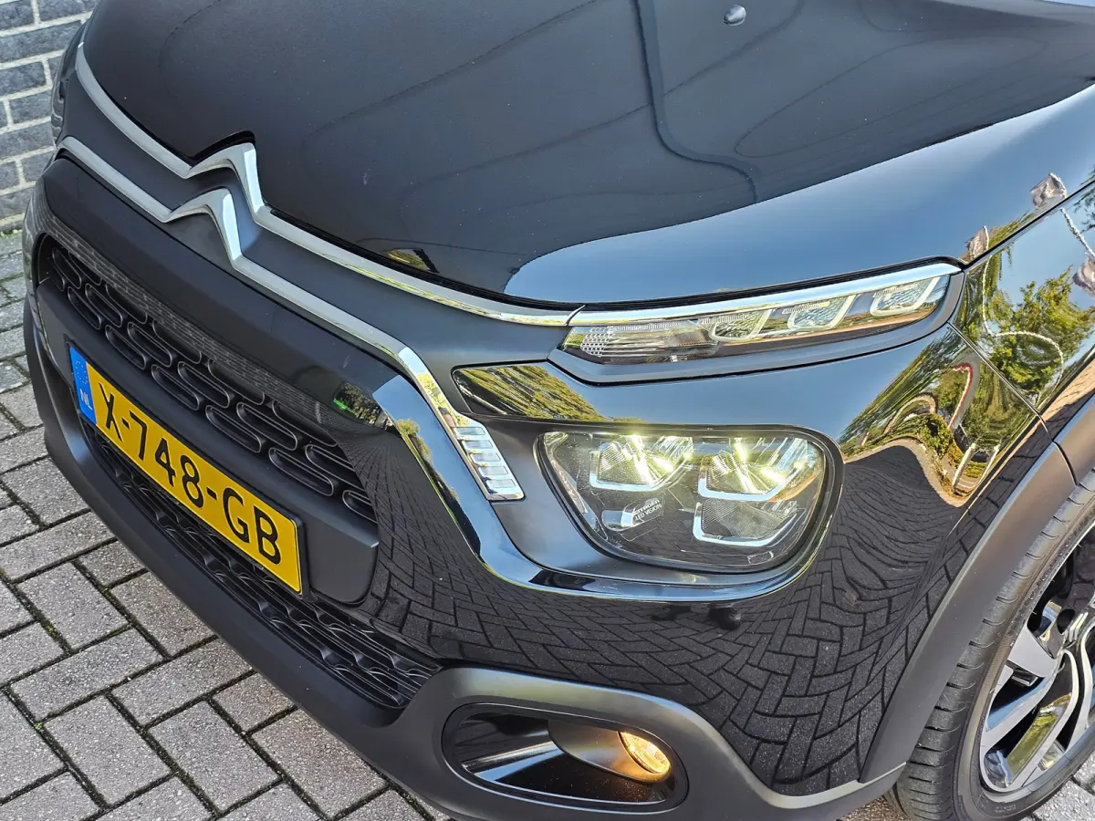 1.2 PureTech Feel Edition Automaat Android Auto/Apple Carplay | Navigatie | Camera | Comfort Stoelen | Climate Control | Two Tone