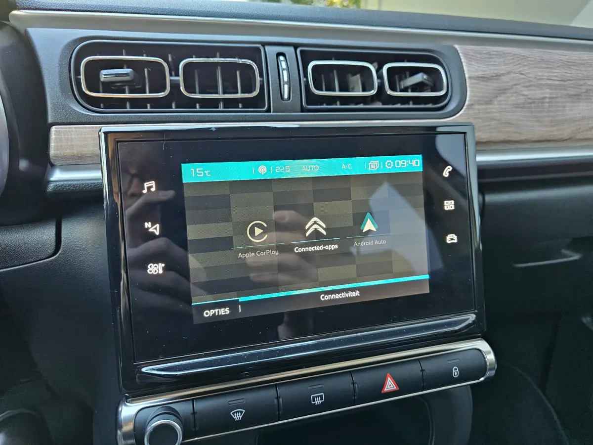1.2 PureTech Feel Edition Automaat Android Auto/Apple Carplay | Navigatie | Camera | Comfort Stoelen | Climate Control | Two Tone