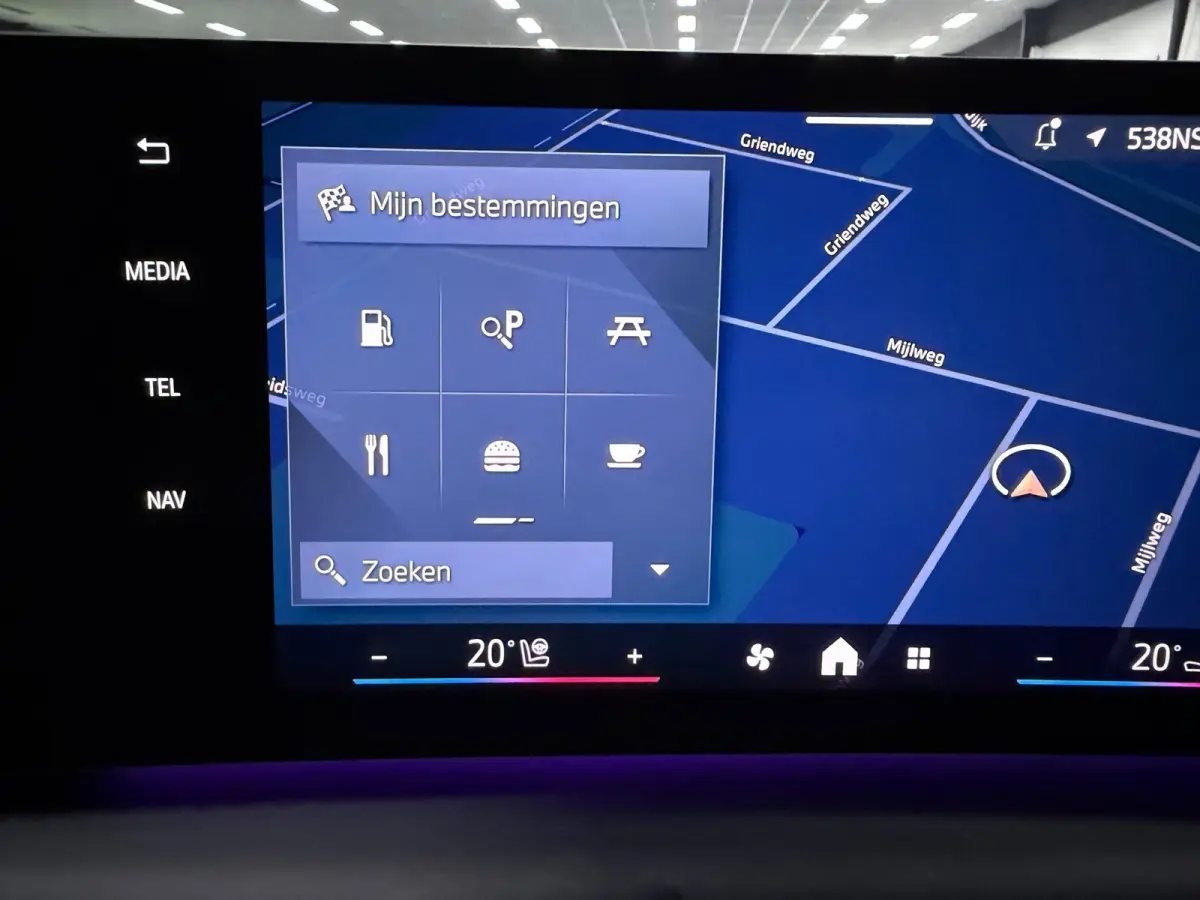 220 M Sport Design Edition NW-PRIJS 68.DEURO FULL-OPTION!!