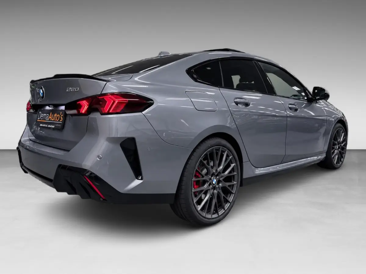 220 M Sport Design Edition NW-PRIJS 68.DEURO FULL-OPTION!!