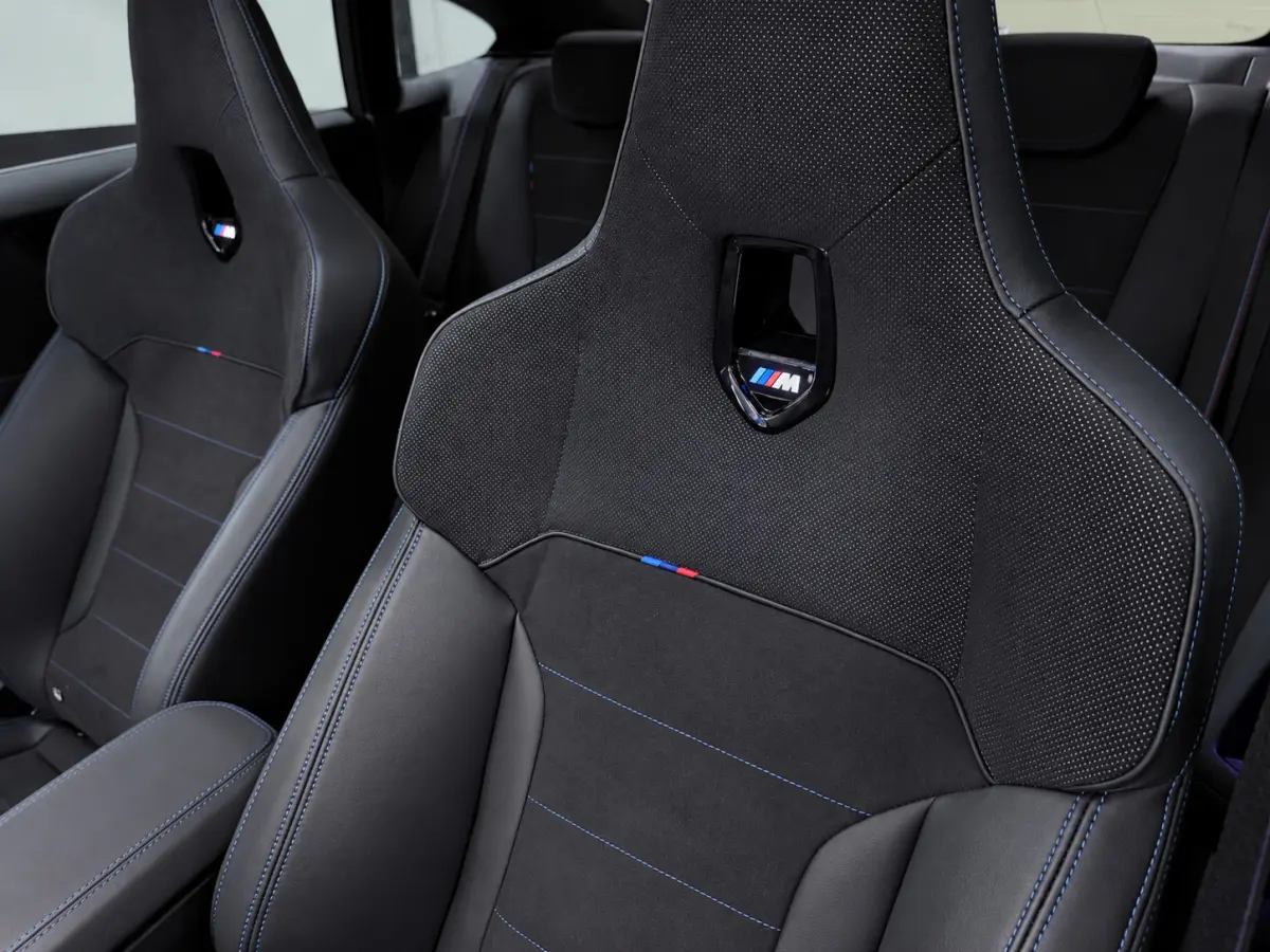 220 M Sport Design Edition NW-PRIJS 68.DEURO FULL-OPTION!!
