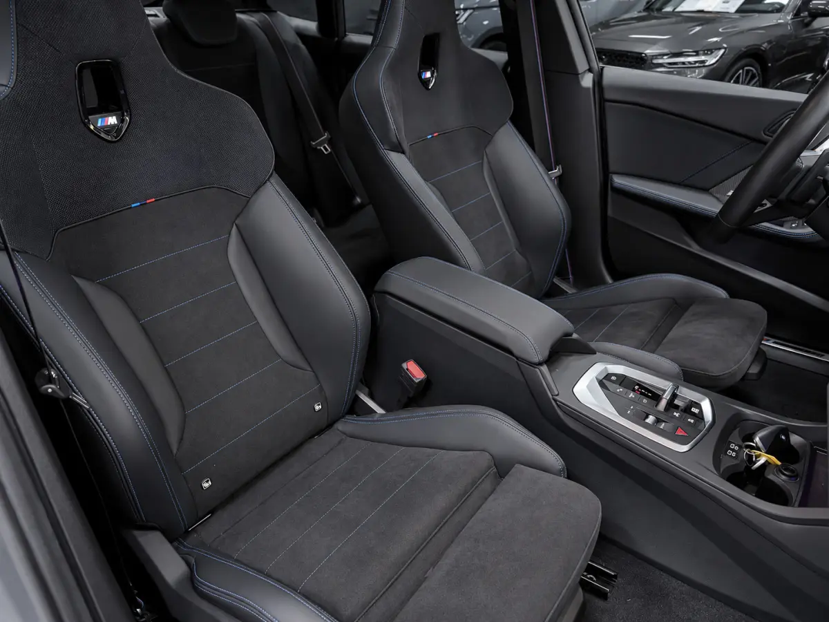 220 M Sport Design Edition NW-PRIJS 68.DEURO FULL-OPTION!!