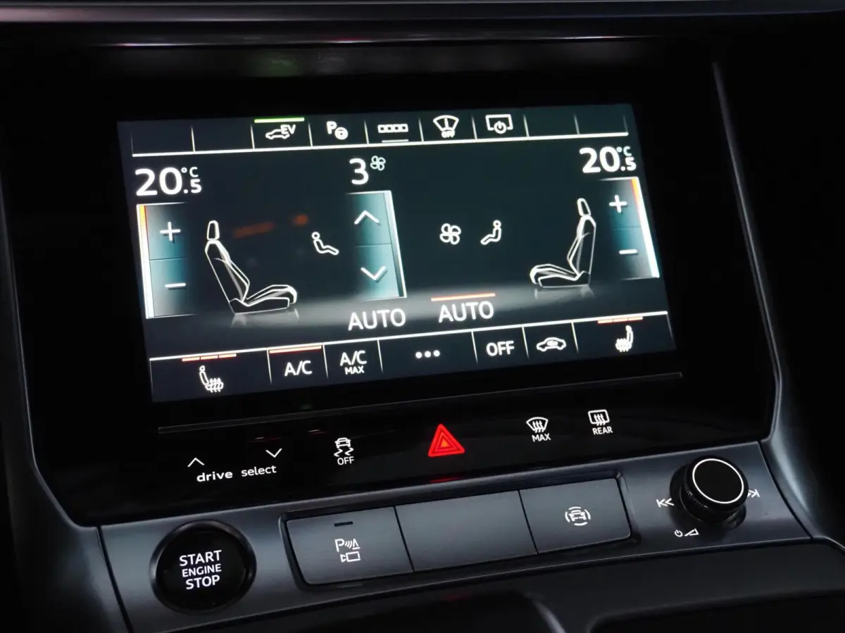 55 TFSI e S-Line Quattro Competition | Pano | B&O | Head-Up | Memory | Digital Dash | Matrix Led | Adaptive Cruise | Trekhaak | Leder - Alcantara | Camera | Carplay | Keyless | Stoelverwarmi