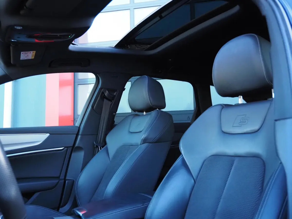55 TFSI e S-Line Quattro Competition | Pano | B&O | Head-Up | Memory | Digital Dash | Matrix Led | Adaptive Cruise | Trekhaak | Leder - Alcantara | Camera | Carplay | Keyless | Stoelverwarmi