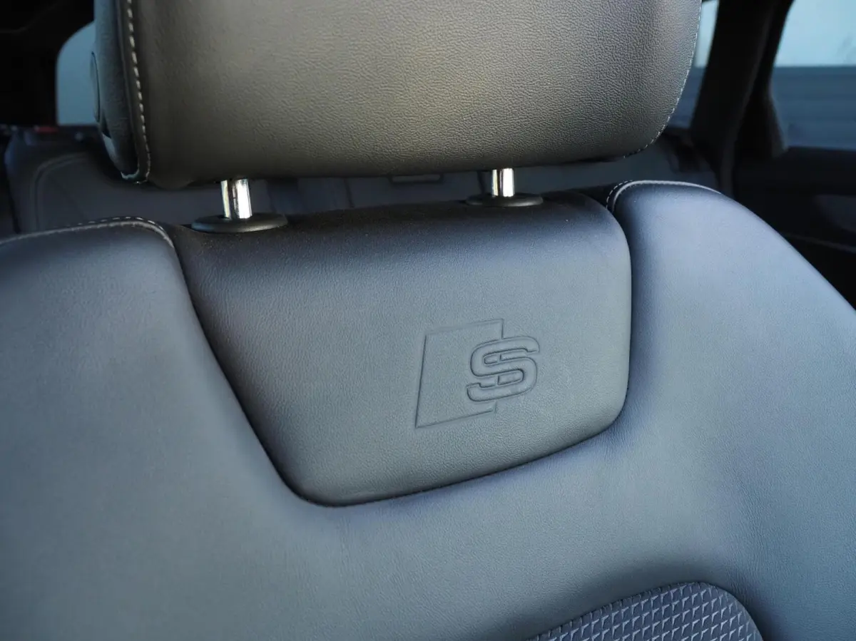 55 TFSI e S-Line Quattro Competition | Pano | B&O | Head-Up | Memory | Digital Dash | Matrix Led | Adaptive Cruise | Trekhaak | Leder - Alcantara | Camera | Carplay | Keyless | Stoelverwarmi