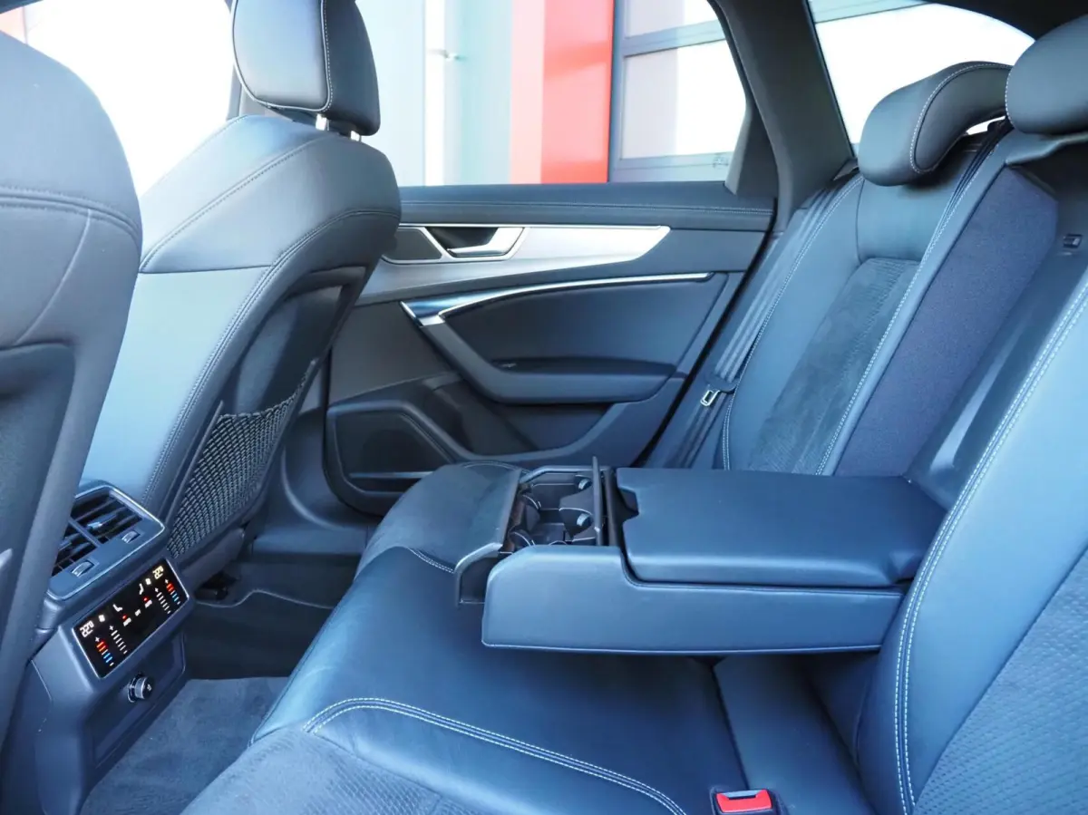 55 TFSI e S-Line Quattro Competition | Pano | B&O | Head-Up | Memory | Digital Dash | Matrix Led | Adaptive Cruise | Trekhaak | Leder - Alcantara | Camera | Carplay | Keyless | Stoelverwarmi