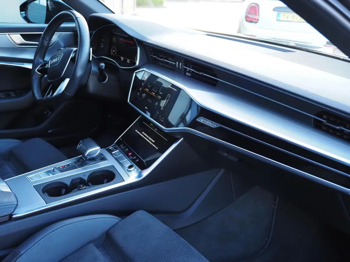 55 TFSI e S-Line Quattro Competition | Pano | B&O | Head-Up | Memory | Digital Dash | Matrix Led | Adaptive Cruise | Trekhaak | Leder - Alcantara | Camera | Carplay | Keyless | Stoelverwarmi