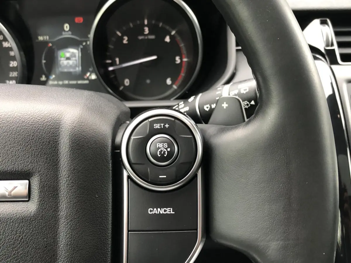 2.0 Sd4 SE, NIEUW MODEL, EURO 6, PANORAMADAK, LEDER, NAVIGATIE, CRUISE CONTROL, CLIMATE CONTROL, DAB, PDC, LED, CAMERA, ELEKTRISCHE STOELEN, LICHTMETAAL 20"
