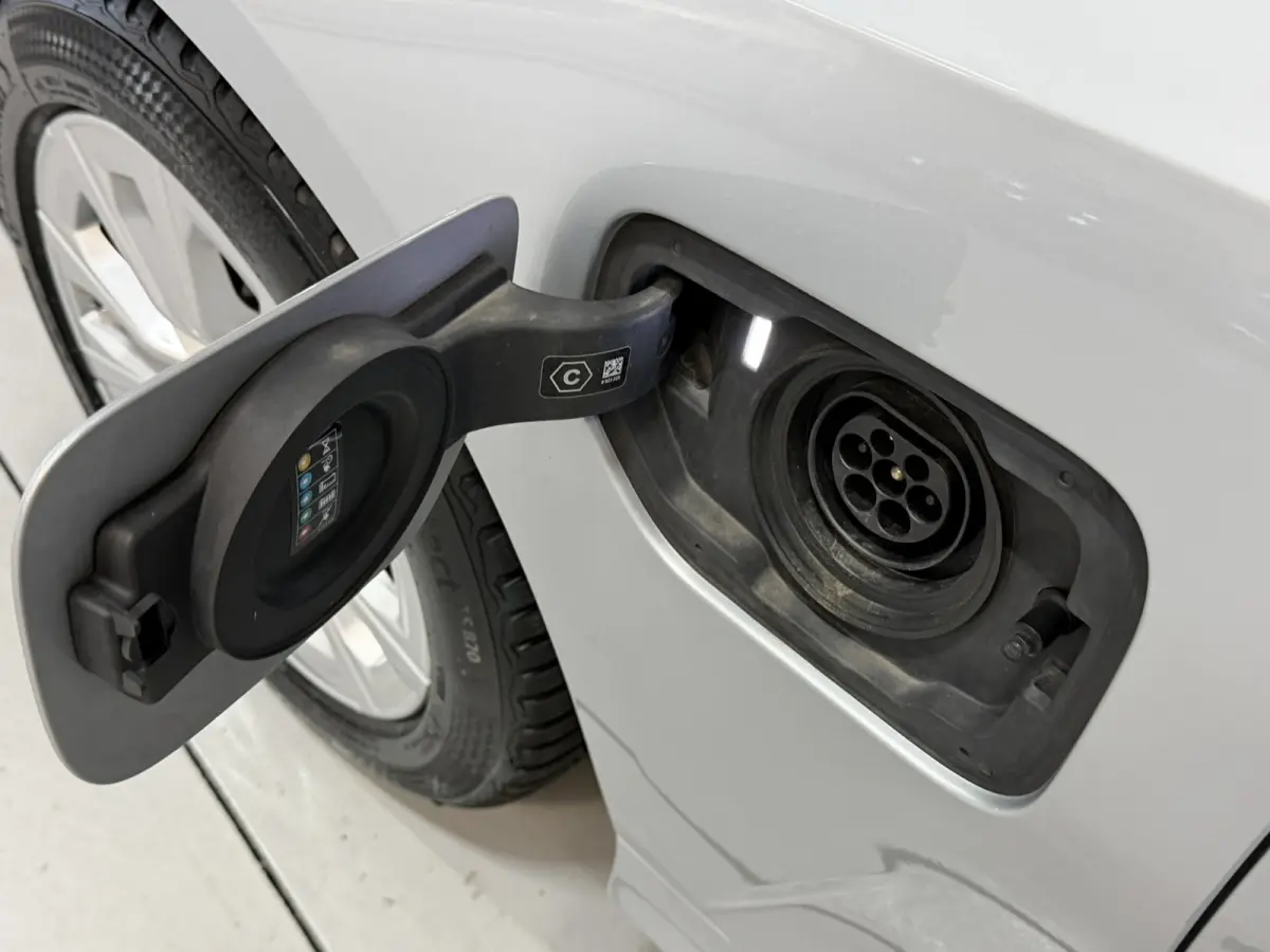 330e eDrive Edition Garantie|SOH 93%|LED|Leder|Navi|Carplay|PDC|Cruise|Clima|Rijklaar