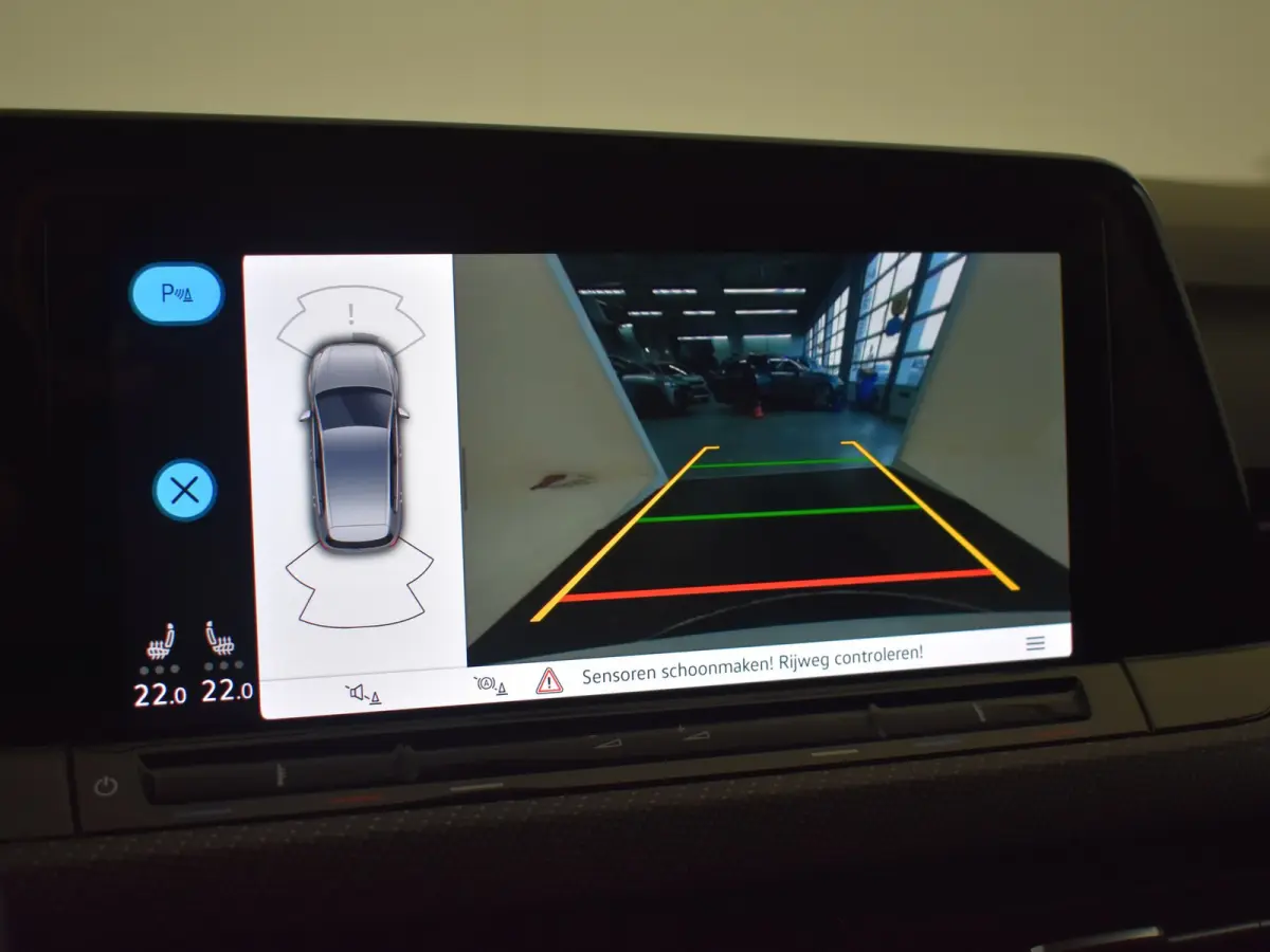 1.5 TSI R-Line l Stoel & Stuurverwarming l R-Line In en Exterieur l Adaptieve Cruise Control l Camera l Full Map Navigatie l Apple Car Play