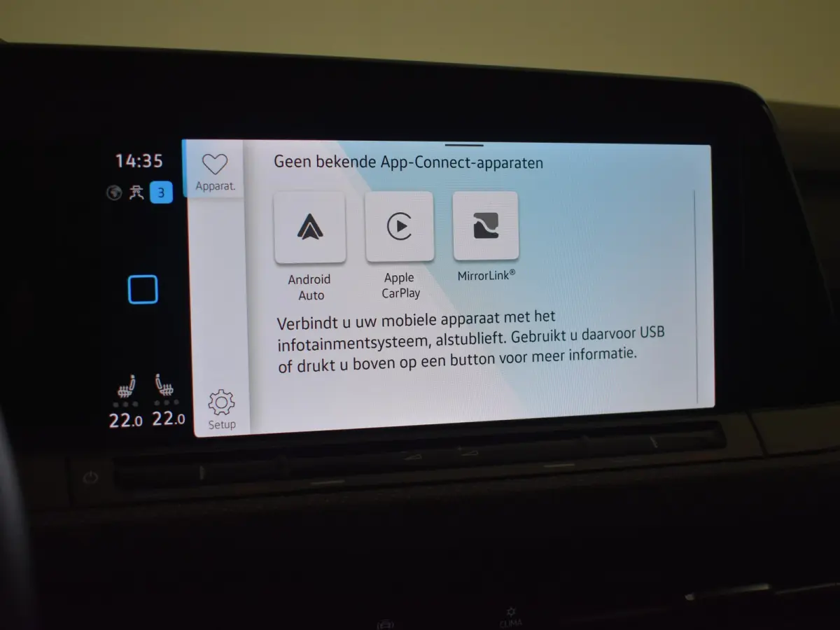 1.5 TSI R-Line l Stoel & Stuurverwarming l R-Line In en Exterieur l Adaptieve Cruise Control l Camera l Full Map Navigatie l Apple Car Play