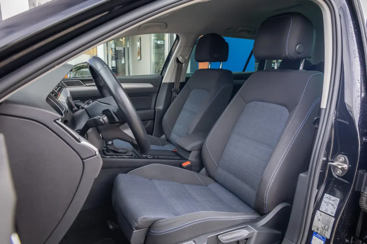 1.4 TSI PHEV GTE Business | ACC | Stoelverwarming | Camera | LED Matrix | 17'' | | Achteruitrijcamera | Cruise control adaptief | Elektrisch bedienbare achterklep met sensorsturing
