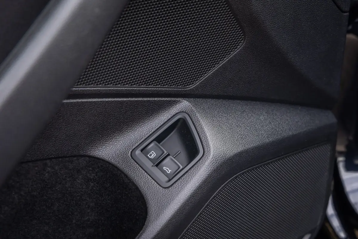 1.4 TSI PHEV GTE Business | ACC | Stoelverwarming | Camera | LED Matrix | 17'' | | Achteruitrijcamera | Cruise control adaptief | Elektrisch bedienbare achterklep met sensorsturing