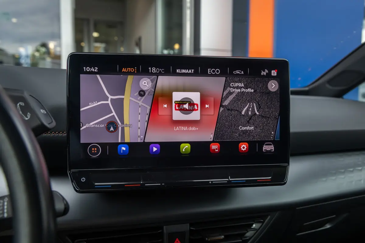 Adrenaline 82 kWh | Cruise Control Adaptief | Apple Carplay/Android Auto | 19'' L.M . | Navi | LED | Full-LED koplampen | Lichtmetalen velgen 19" | Navigatiesysteem full map