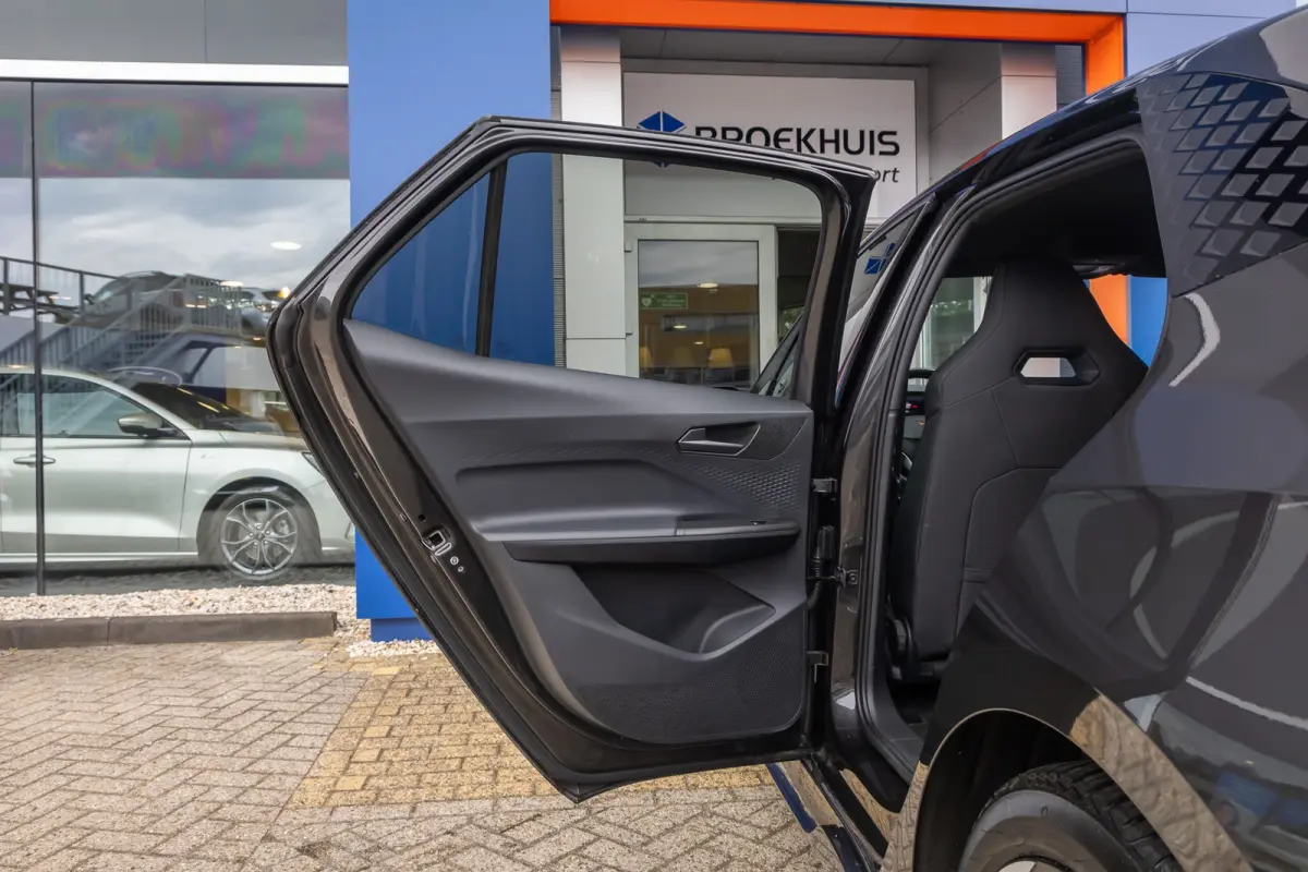 Adrenaline 82 kWh | Cruise Control Adaptief | Apple Carplay/Android Auto | 19'' L.M . | Navi | LED | Full-LED koplampen | Lichtmetalen velgen 19" | Navigatiesysteem full map