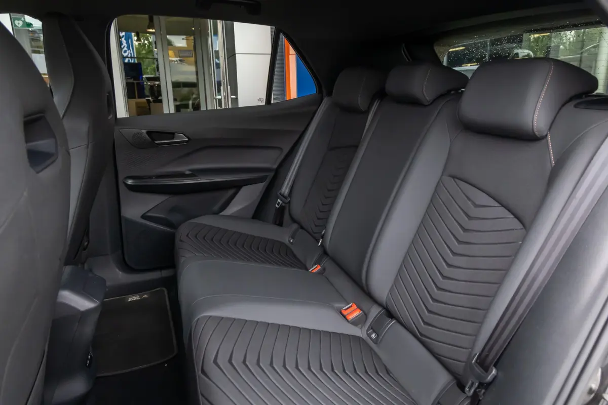 Adrenaline 82 kWh | Cruise Control Adaptief | Apple Carplay/Android Auto | 19'' L.M . | Navi | LED | Full-LED koplampen | Lichtmetalen velgen 19" | Navigatiesysteem full map