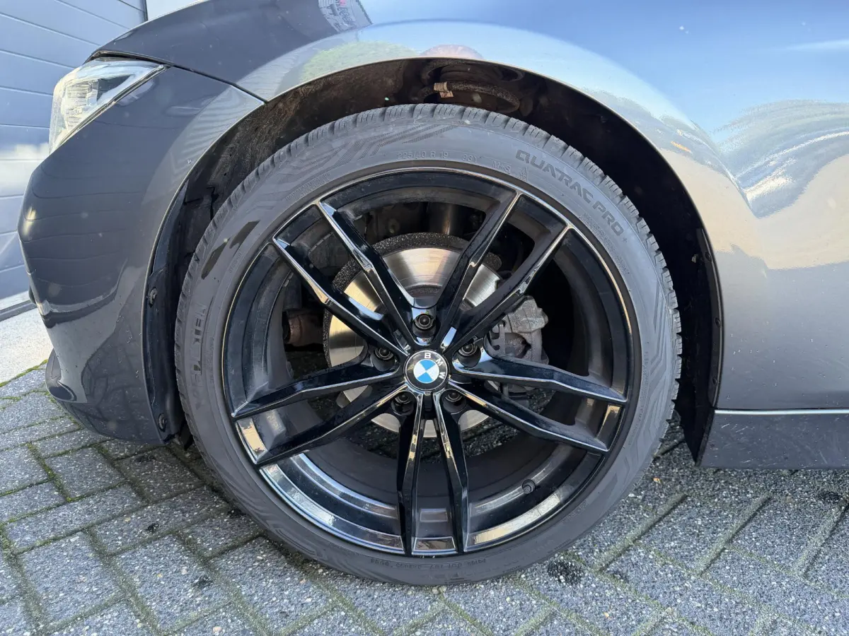 320i Centennial High Executive | Navigatie | Lederen Bekleding | Climate Control | Elektrische Achterklep |