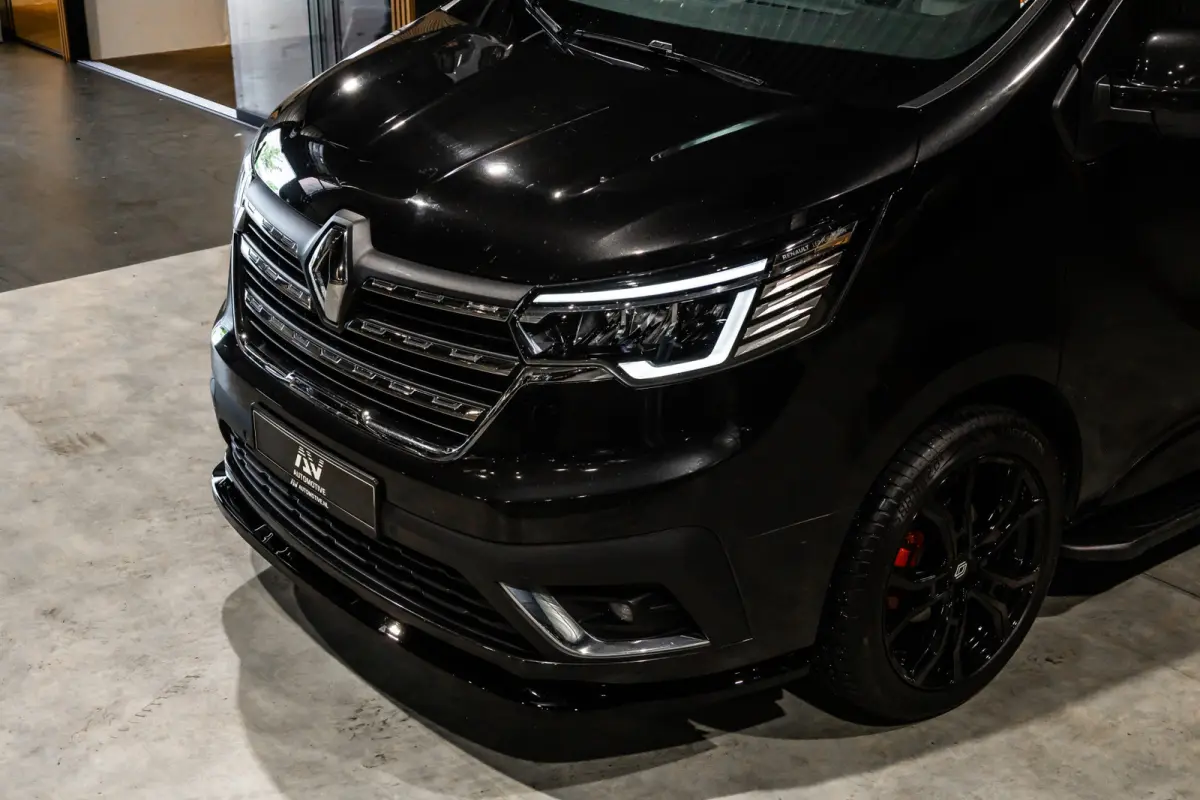 2.0 dCi 170 L2H1 DC Luxe | Marge | BTW Vrij | Dubbel cabine | Camera | Navigatie | 6-Zitter | Cruise control | Airco | Nieuwe APK | Dealer onderhouden | NAP Logisch | 1e eigenaar