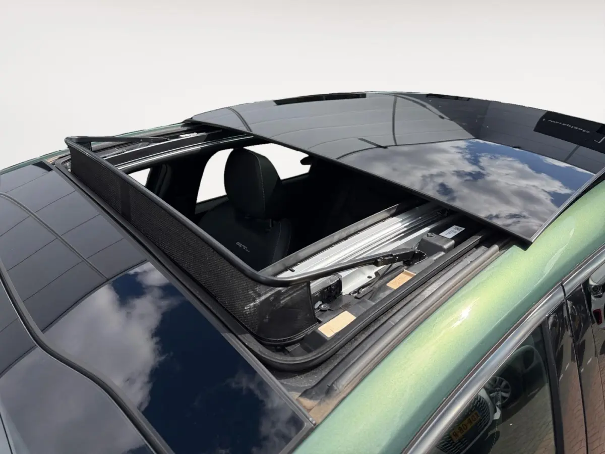 1.5 T-GDi GT-Line 1e Eigenaar | Dealer onderhouden | Open dak | Stoel & Stuur verwarming | Navigatie | Apple CarPlay & Android Auto | Fabrieksgarantie 13-10-2030 +3x 1 jaar* | NAP