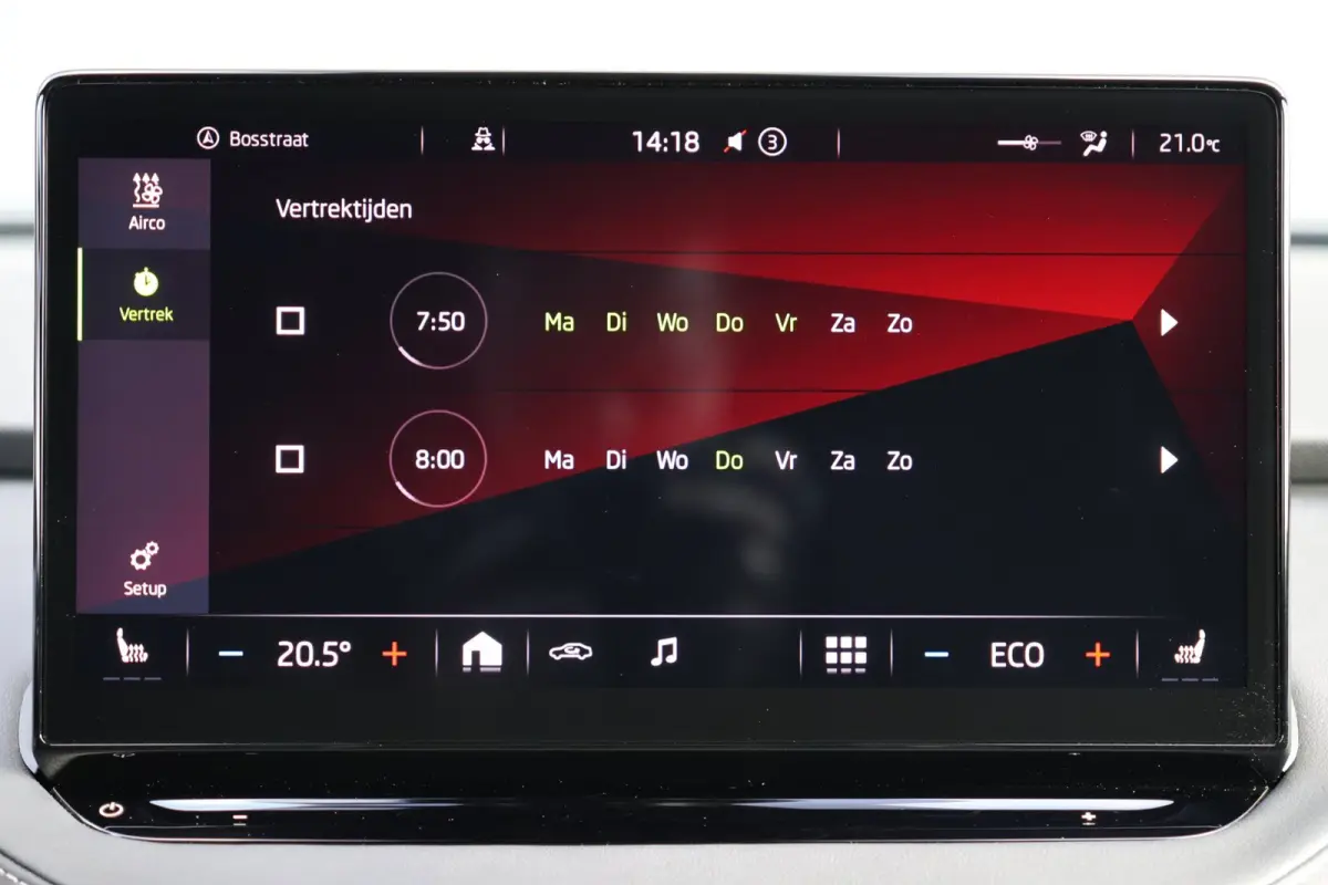 80 Sportline | panoramadak | adap. cruise | keyless entry | rijstrooksensor | apple carplay | camera | 1e eig | BTW