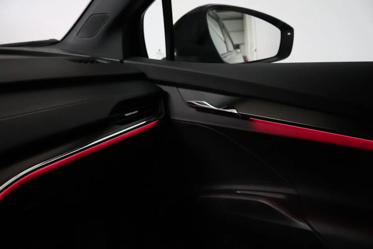80 Sportline | panoramadak | adap. cruise | keyless entry | rijstrooksensor | apple carplay | camera | 1e eig | BTW