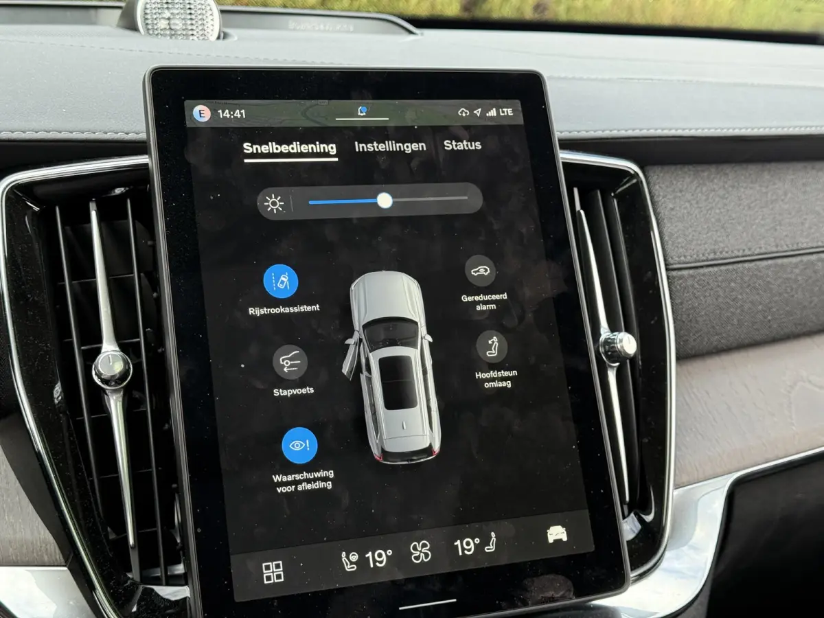 T8 Plug-in hybrid AWD Ultra Bright Exec. Ed.