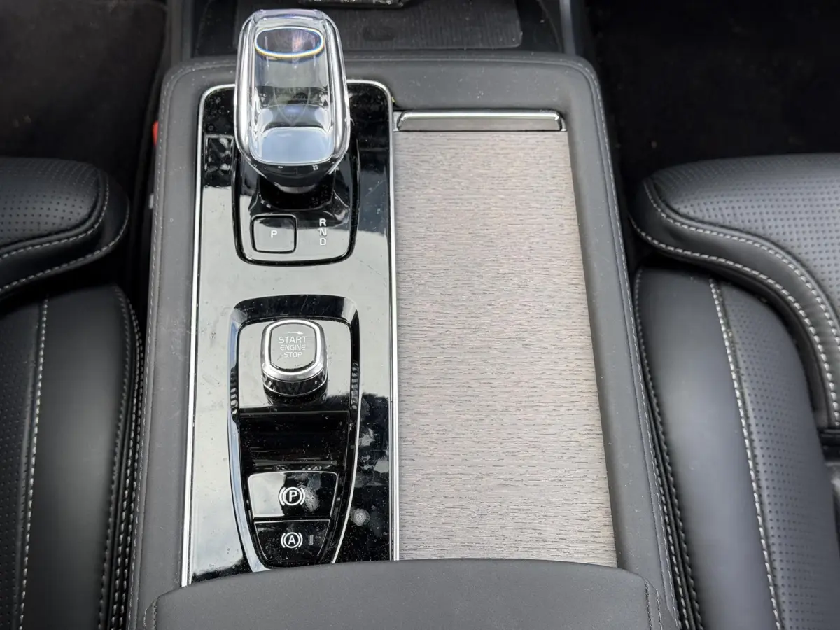 T8 Plug-in hybrid AWD Ultra Bright Exec. Ed.