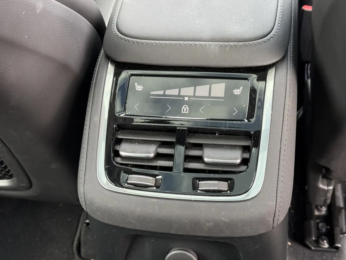 T8 Plug-in hybrid AWD Ultra Bright Exec. Ed.