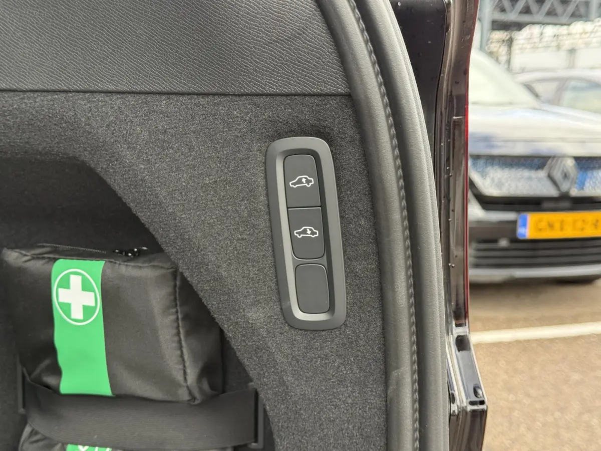 T8 Plug-in hybrid AWD Ultra Bright Exec. Ed.
