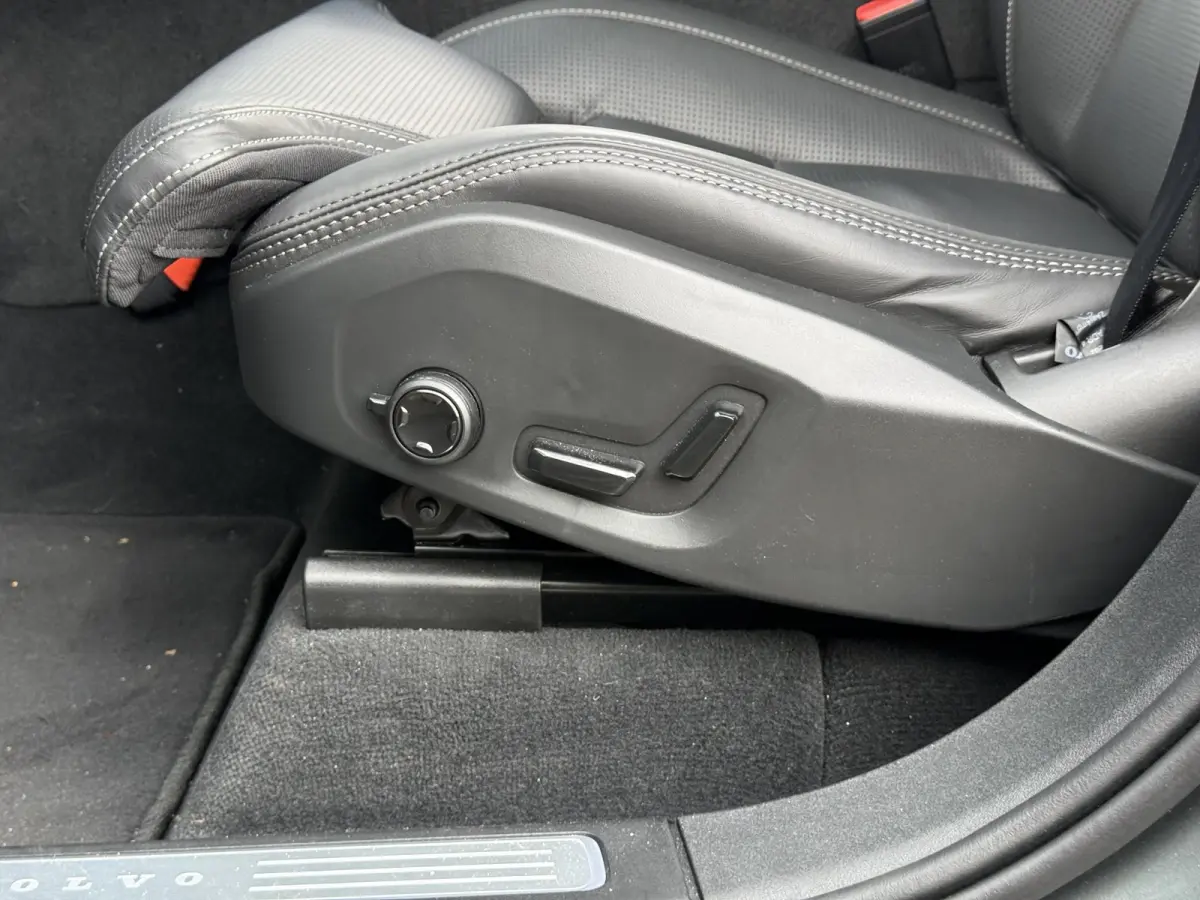 T8 Plug-in hybrid AWD Ultra Bright Exec. Ed.