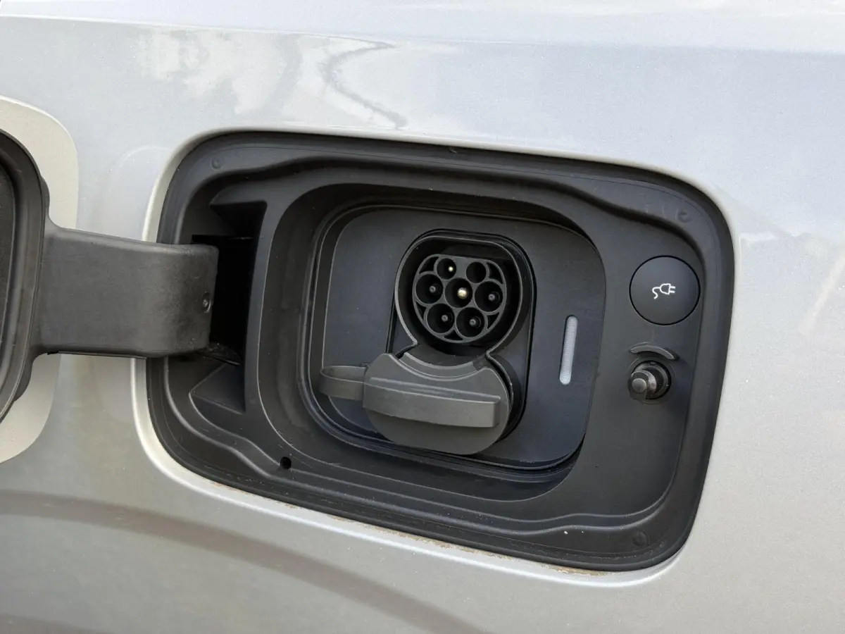 Single Motor Plus 7-Persoons | Donker Glas |