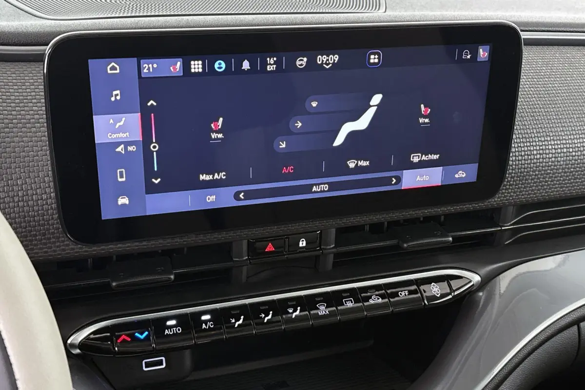 La Prima 42 kWh Pano Leder Stoelverwarming JBL Camera Apple CarPlay