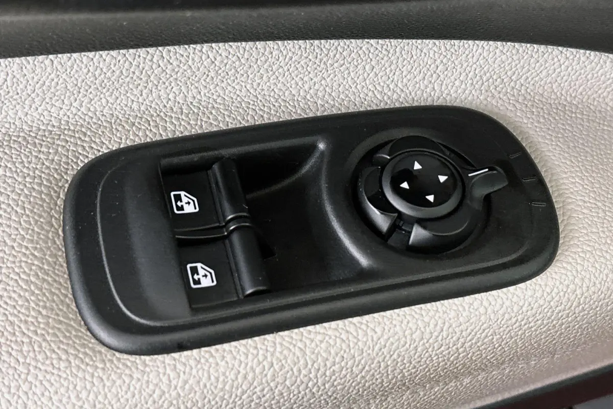 La Prima 42 kWh Pano Leder Stoelverwarming JBL Camera Apple CarPlay