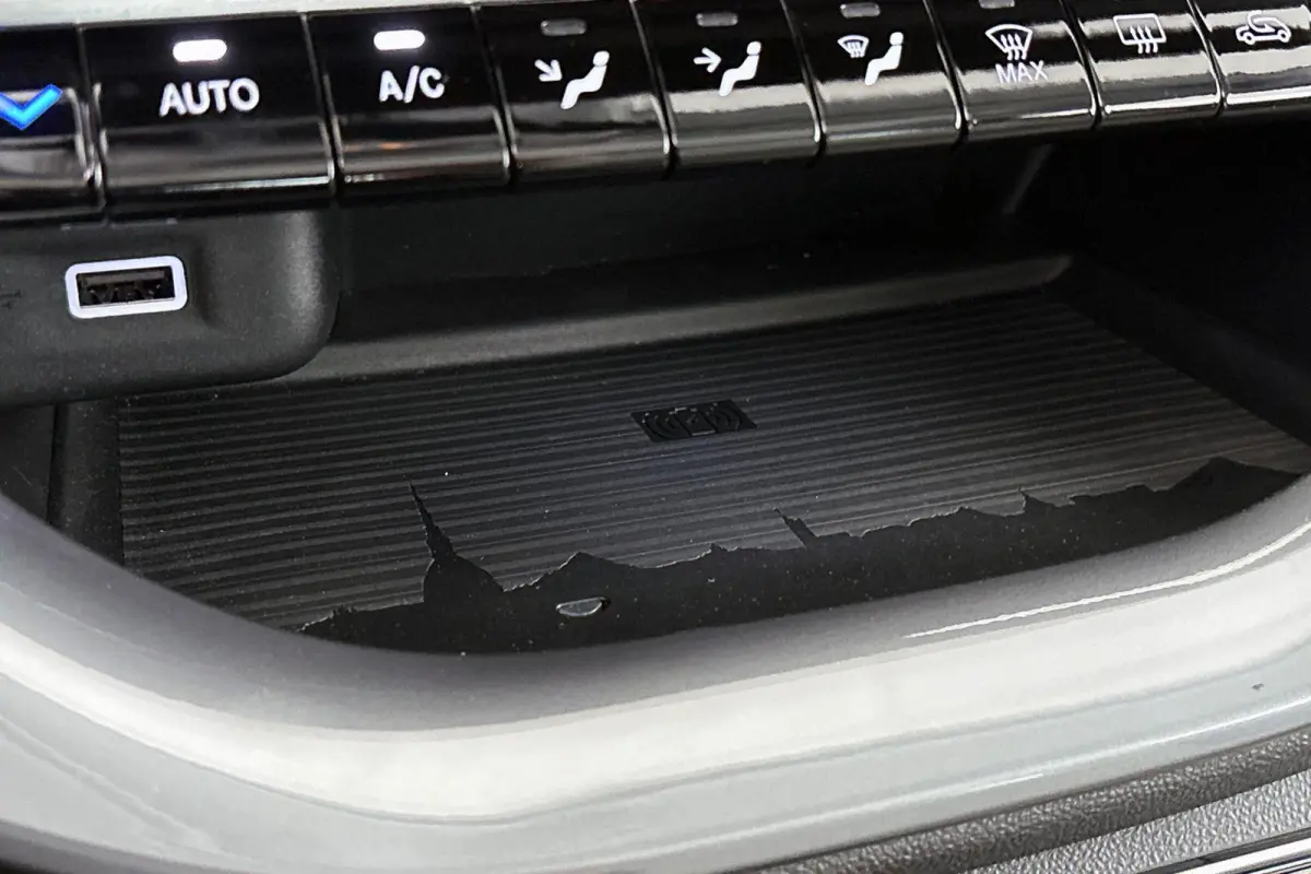 La Prima 42 kWh Pano Leder Stoelverwarming JBL Camera Apple CarPlay