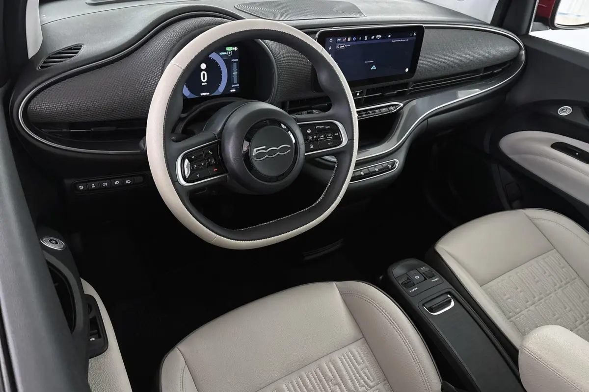 La Prima 42 kWh Pano Leder Stoelverwarming JBL Camera Apple CarPlay