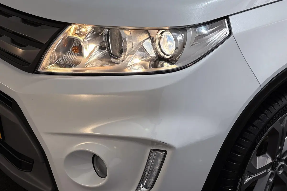 1.6 Exclusive Navi Camera Apple CarPlay Clima