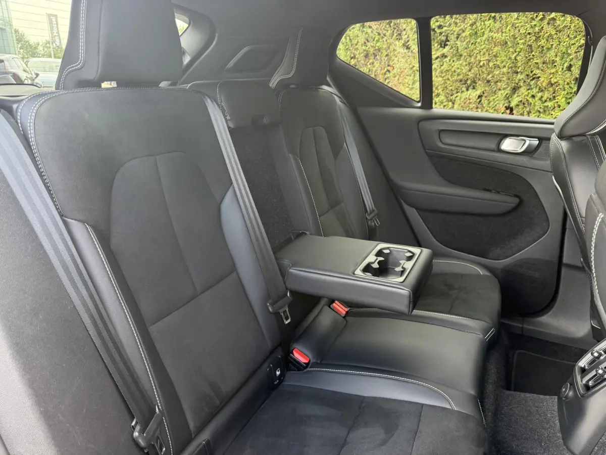 T5 R-Design Elec.Stoel H&K Audio | Donker Glas | Trekhaak |
