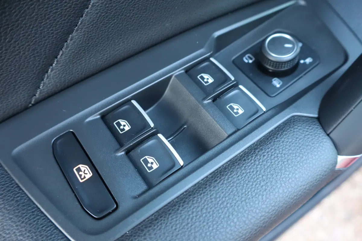 2.0 TSI 4Motion Highline 180PK TREKHAAK | Apple Carplay/Android Auto|telefoonintegratie premium | Cruise control adaptief | Elektrisch verstelbare stoel(en) met geheugen