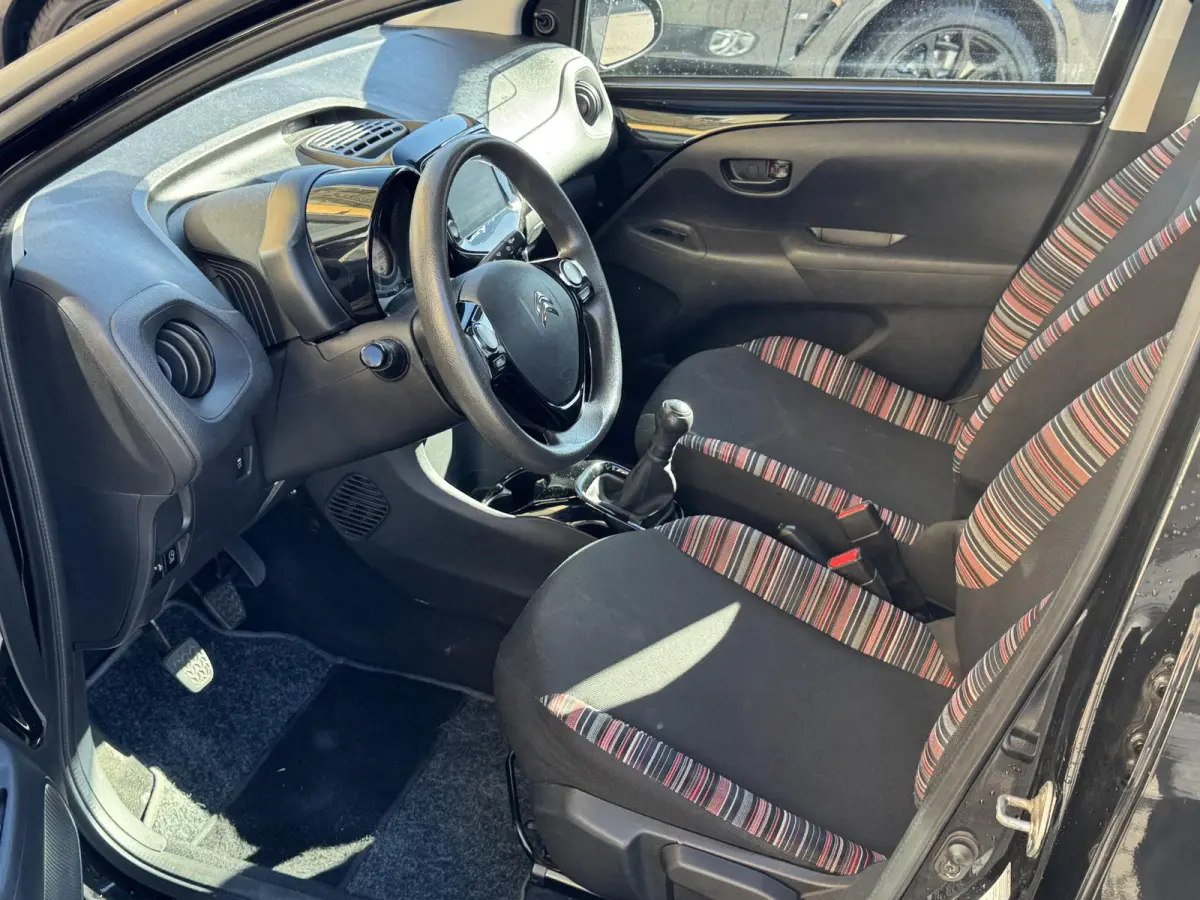 1.0 Feel 5-DEURS AIRCO/CARPLAY/CAMERA/NL-AUTO