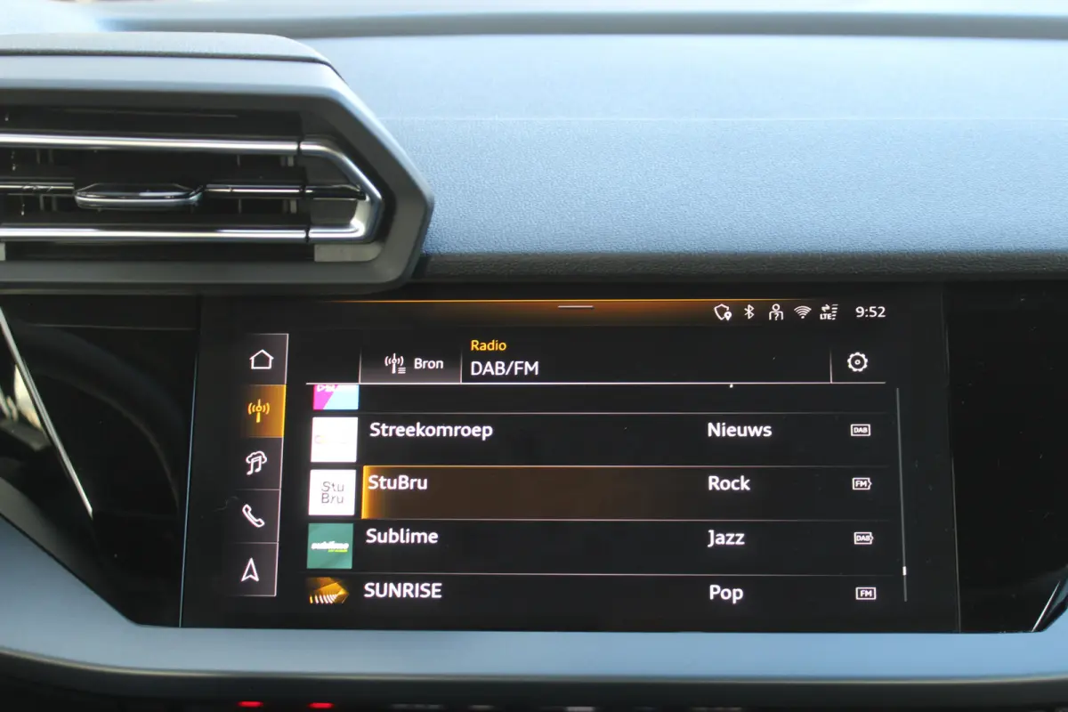 35 TFSI S edition l S-Line l Stoelverwarming l Adaptieve Cruise Control l PDC l Lane Assist l Clima l Navi l  DAB