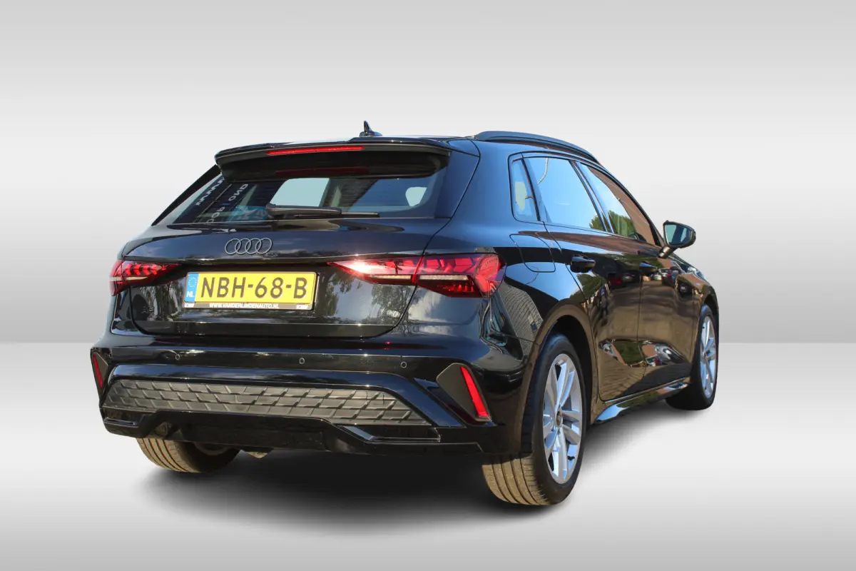 35 TFSI S edition l S-Line l Stoelverwarming l Adaptieve Cruise Control l PDC l Lane Assist l Clima l Navi l  DAB
