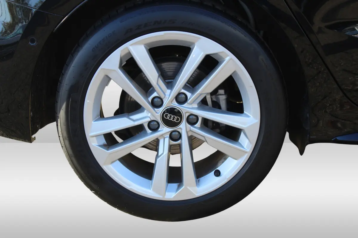 35 TFSI S edition l S-Line l Stoelverwarming l Adaptieve Cruise Control l PDC l Lane Assist l Clima l Navi l  DAB