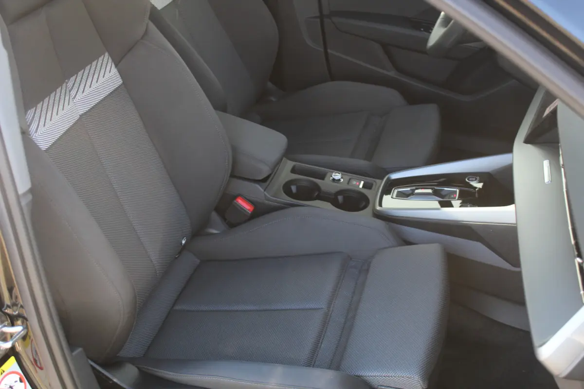 35 TFSI S edition l S-Line l Stoelverwarming l Adaptieve Cruise Control l PDC l Lane Assist l Clima l Navi l  DAB
