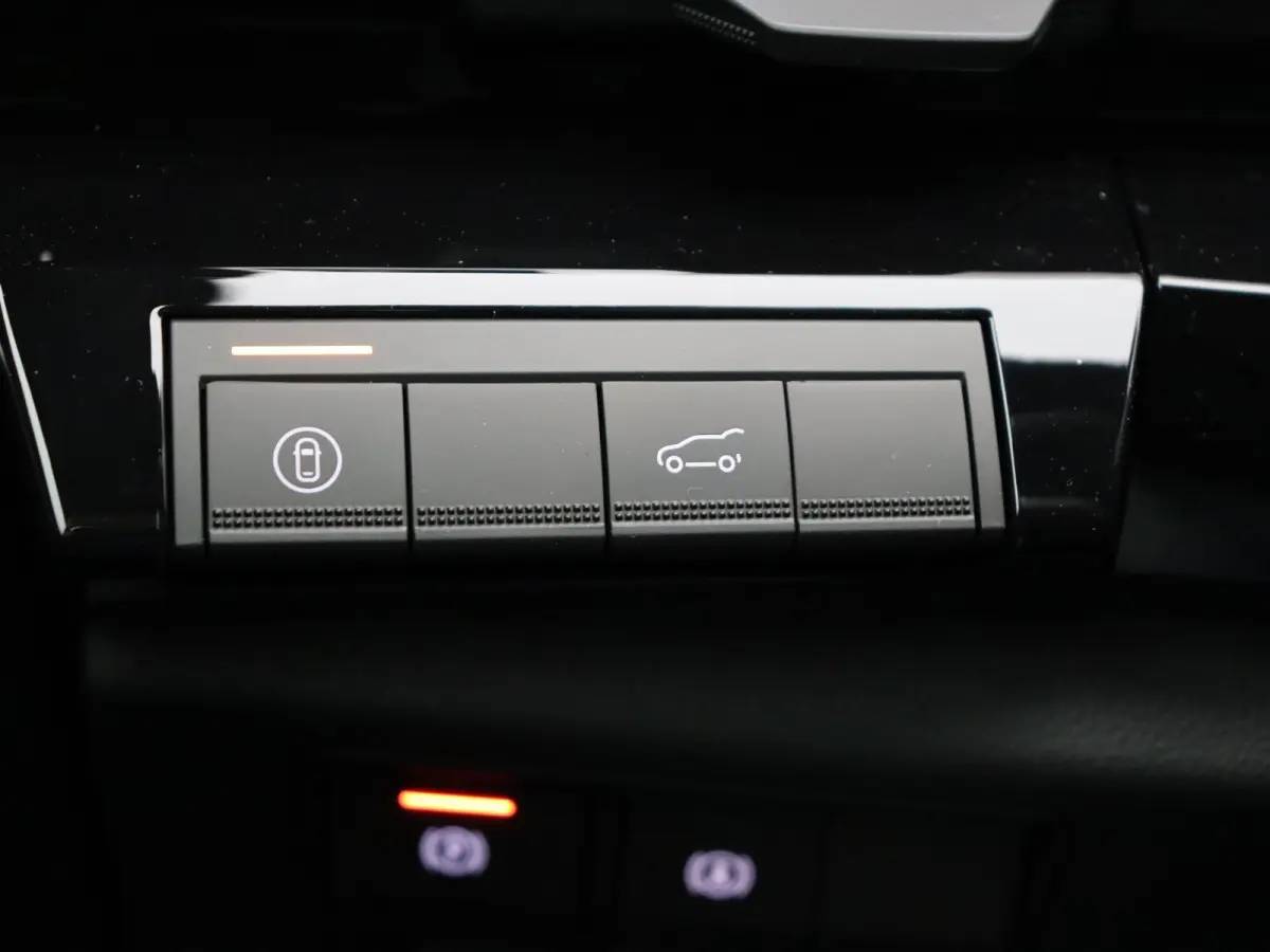 E-Tech full hybrid 200pk esprit Alpine | Vijf jaar garantie | Panoramisch dak | Harman Kardon | HUD |