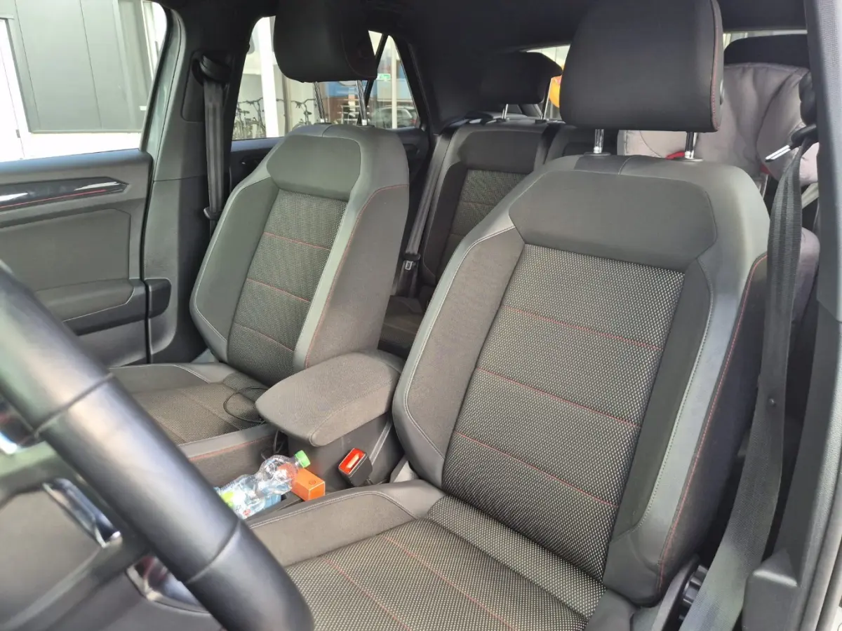 1.5 TSI 150pk Sport Business R | Trekhaak | Camera | LED | Navigatie |