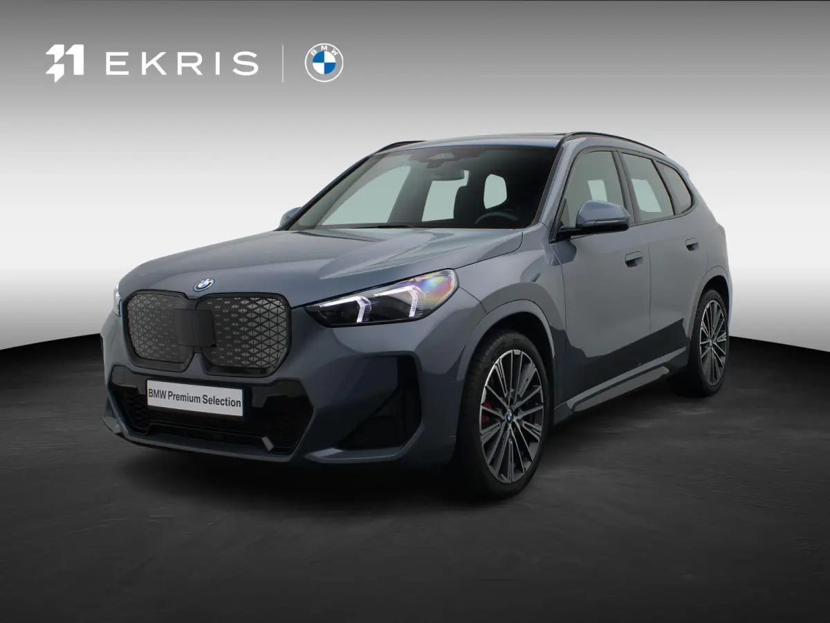eDrive20 M Sport Edition | M Sportpakket Pro| Premium Pack | Panoramadak | Parking Assistant | 20''