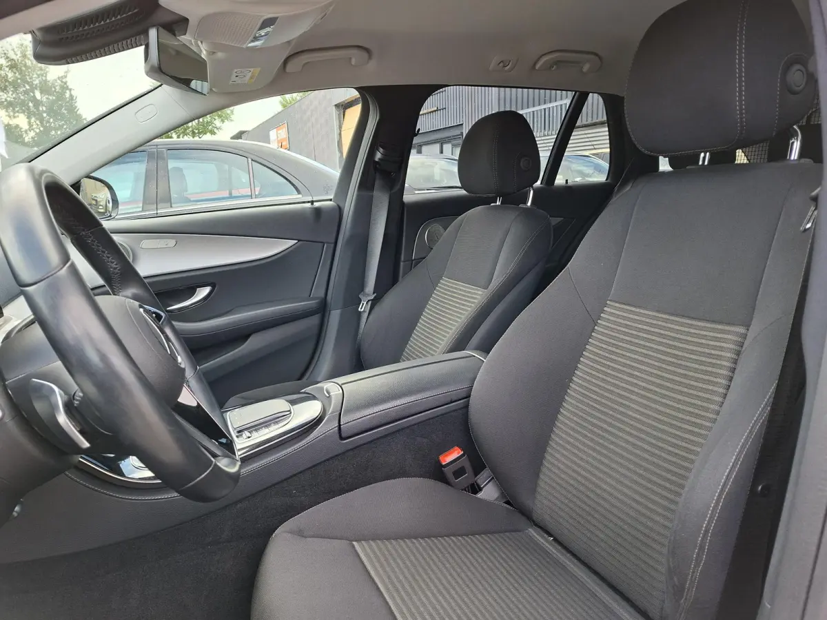 E 300e PHEV/SOH 94.3%/Burmester/Luchtvering/ParkAssist/Dodehoekdetectie/360Camera/Keyless/Trekhaak Wegklapbaar