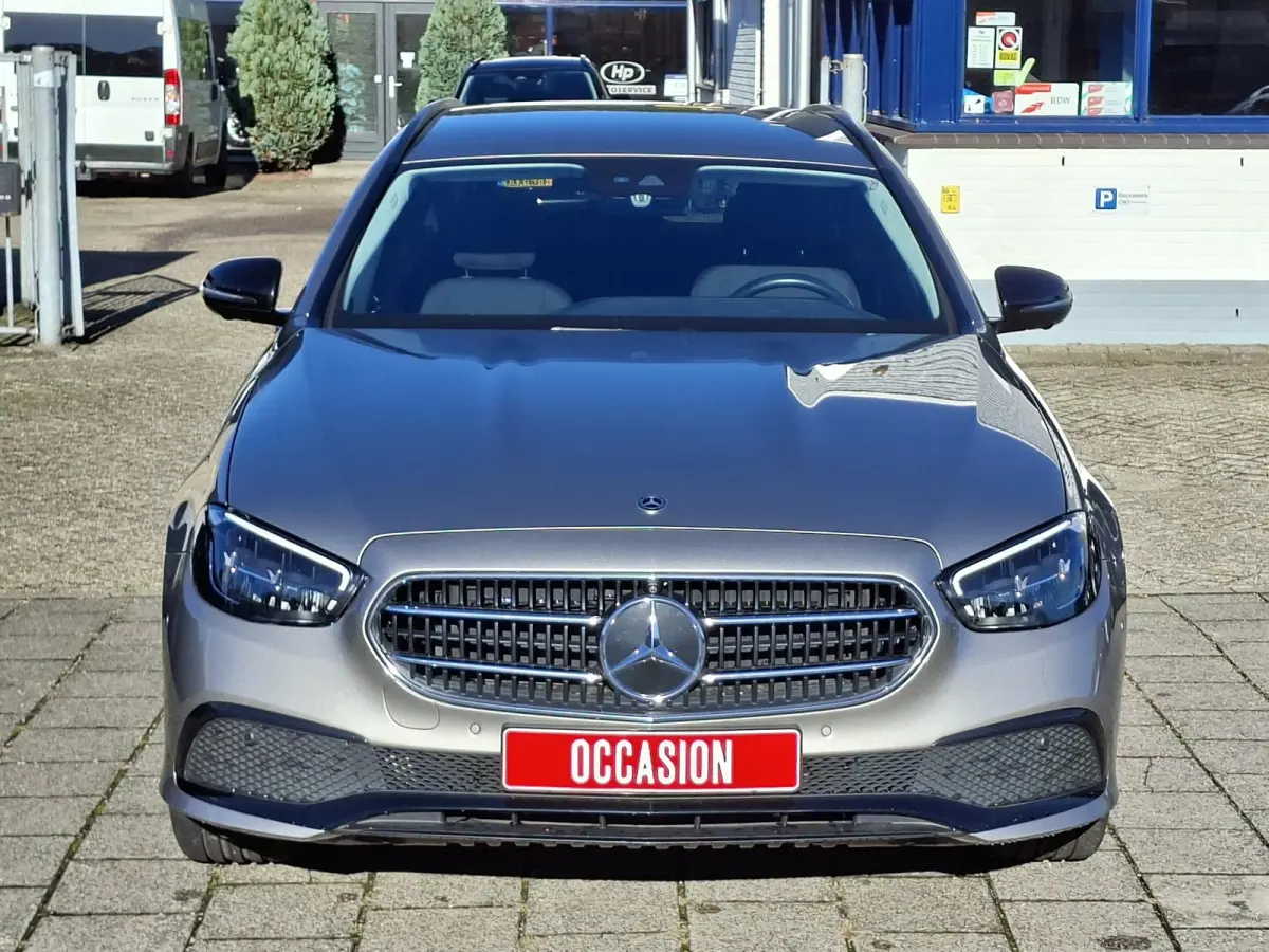 E 300e PHEV/SOH 94.3%/Burmester/Luchtvering/ParkAssist/Dodehoekdetectie/360Camera/Keyless/Trekhaak Wegklapbaar