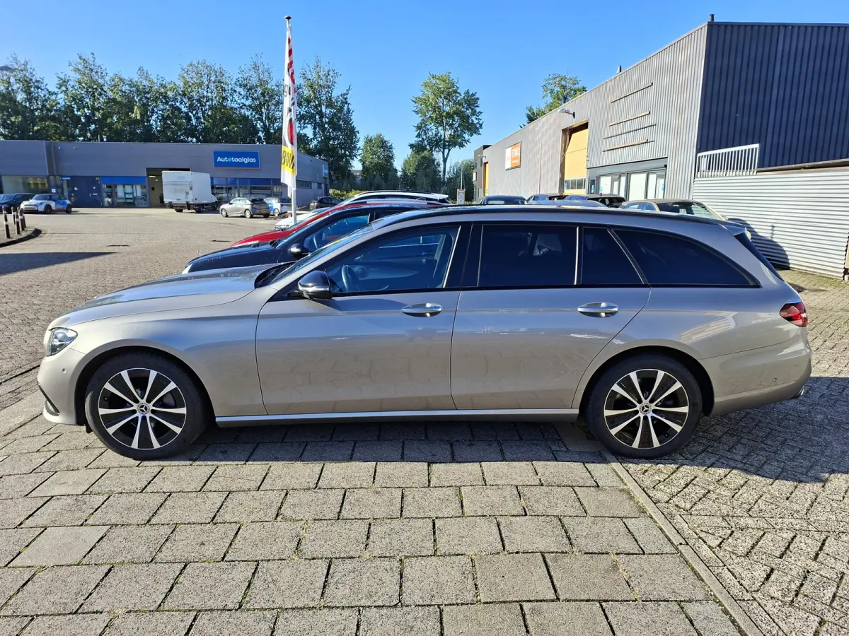 E 300e PHEV/SOH 94.3%/Burmester/Luchtvering/ParkAssist/Dodehoekdetectie/360Camera/Keyless/Trekhaak Wegklapbaar